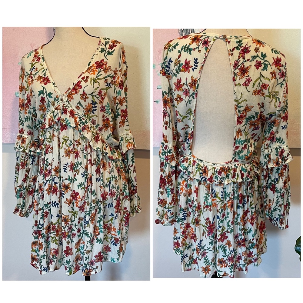 Raga My Paradise Floral Mini Dress Size Large Woman's Open Back Long Sleeve.